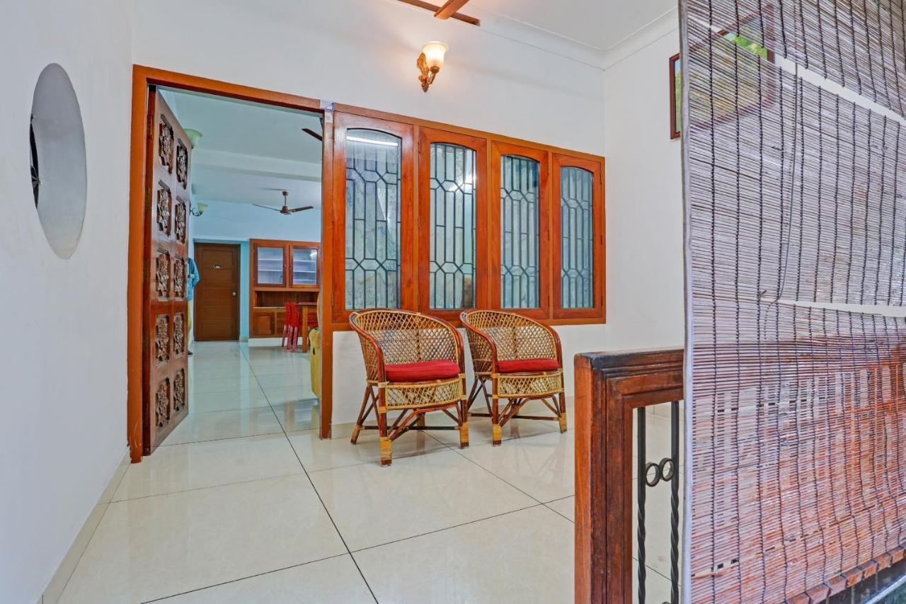 Flagship Hotel Adara Residency Thiruvananthapuram Bagian luar foto